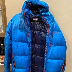 Patagonia mens Fitz Roy Down Parka Aqua Blue